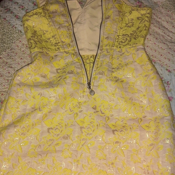 Short dress - Picture 4 of 8